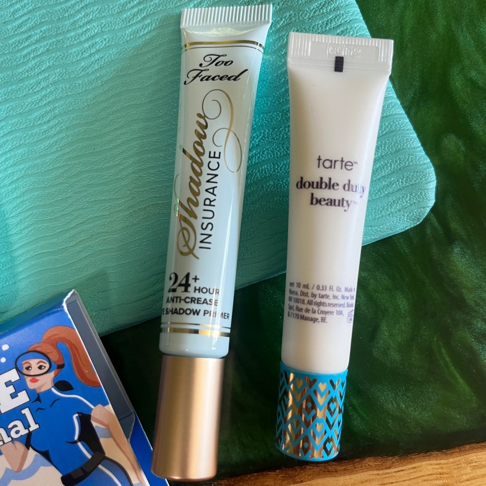 Face Primer Bundle with Turquoise Pouch - Picture 2 of 4